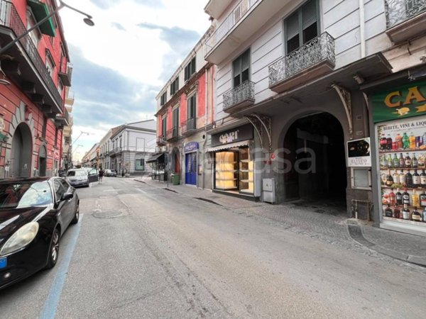 negozio in affitto a Frattamaggiore