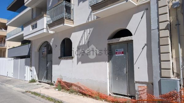 negozio in affitto a Frattamaggiore