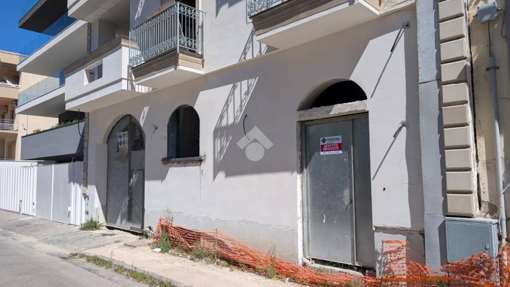 negozio in affitto a Frattamaggiore