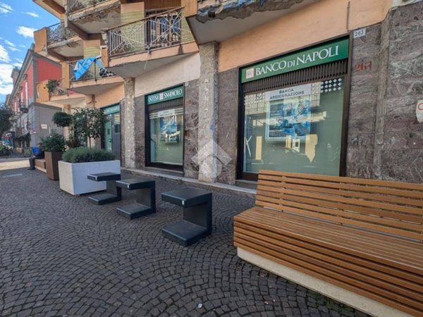 negozio in affitto a Frattamaggiore
