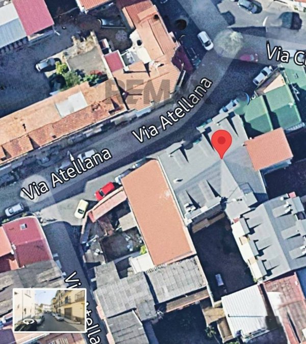 locale commerciale in affitto a Frattamaggiore
