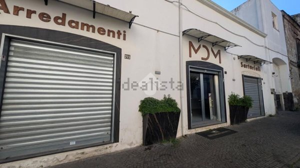 locale commerciale in affitto a Frattamaggiore