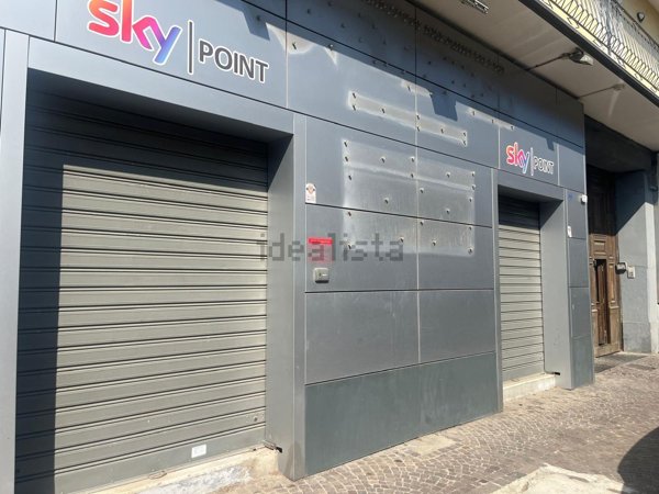 locale commerciale in affitto a Frattamaggiore
