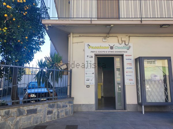 locale commerciale in affitto a Frattaminore