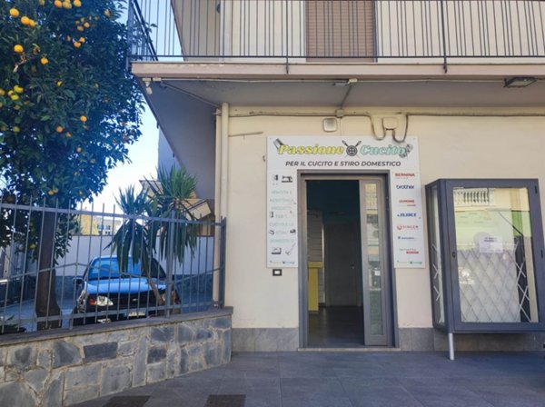 negozio in affitto a Frattaminore