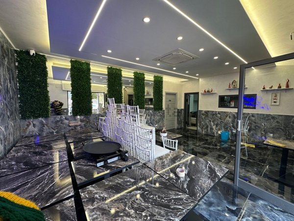 negozio in affitto a Frattaminore