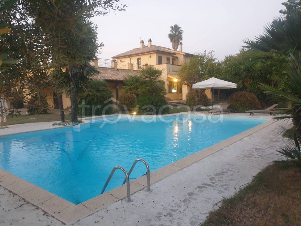 casa indipendente in affitto a Giugliano in Campania in zona Lago Patria