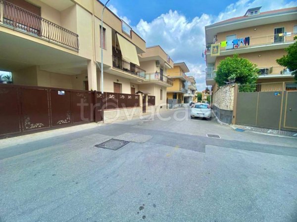 ufficio in affitto a Giugliano in Campania