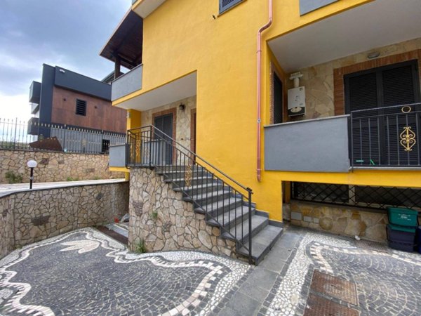casa indipendente in affitto a Giugliano in Campania