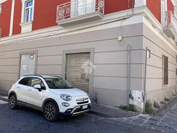 negozio in affitto a Giugliano in Campania