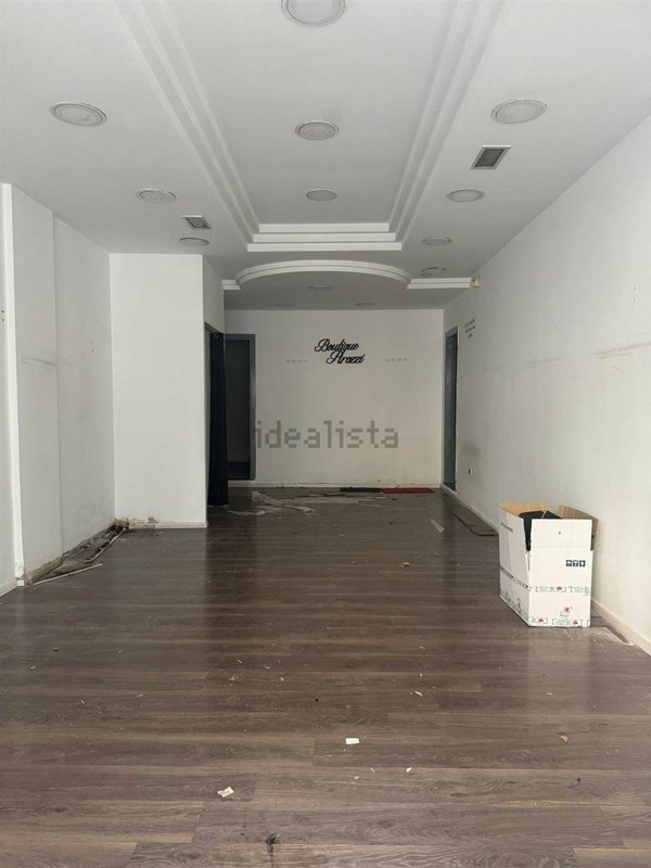 locale commerciale in affitto a Giugliano in Campania