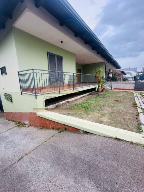 casa indipendente in affitto a Giugliano in Campania in zona Licola