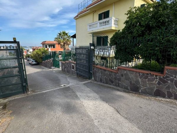 casa indipendente in affitto a Giugliano in Campania in zona Lago Patria