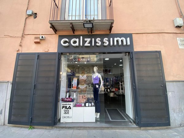 locale commerciale in affitto a Giugliano in Campania