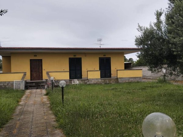 casa indipendente in affitto a Giugliano in Campania in zona Varcaturo