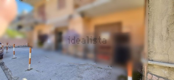 locale commerciale in affitto a Giugliano in Campania