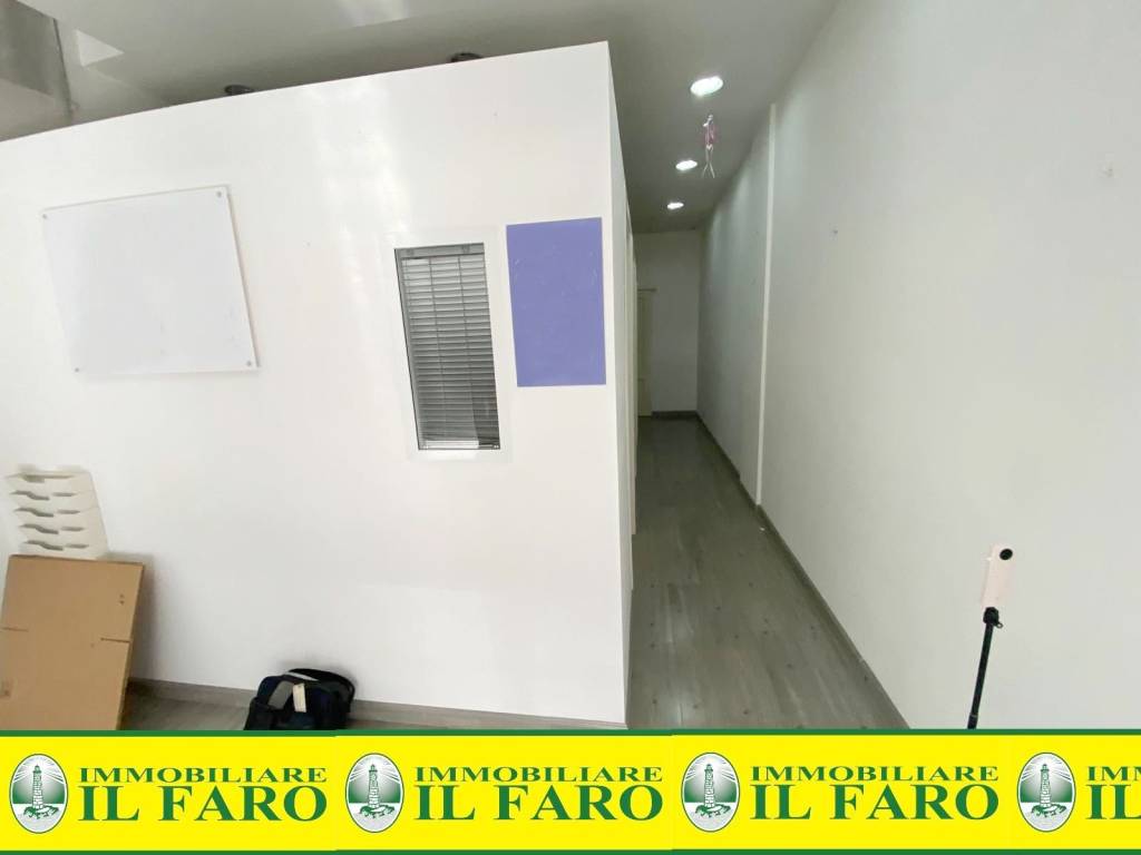 negozio in affitto a Giugliano in Campania