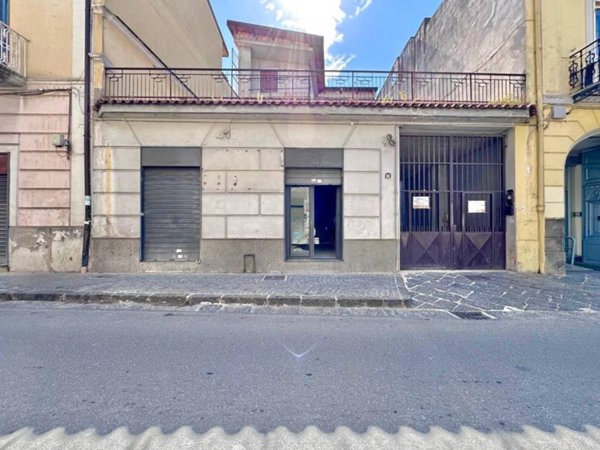 negozio in affitto a Giugliano in Campania