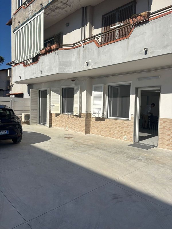 appartamento in affitto a Giugliano in Campania in zona Varcaturo