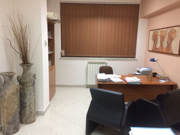 ufficio in affitto a Giugliano in Campania