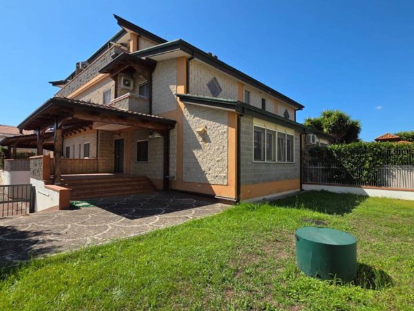casa indipendente in affitto a Giugliano in Campania in zona Licola