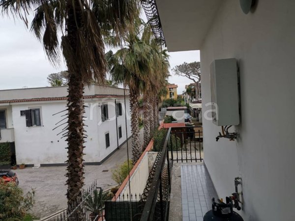 appartamento in affitto a Giugliano in Campania in zona Varcaturo