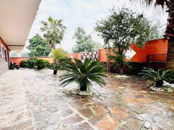 appartamento in affitto a Giugliano in Campania in zona Varcaturo