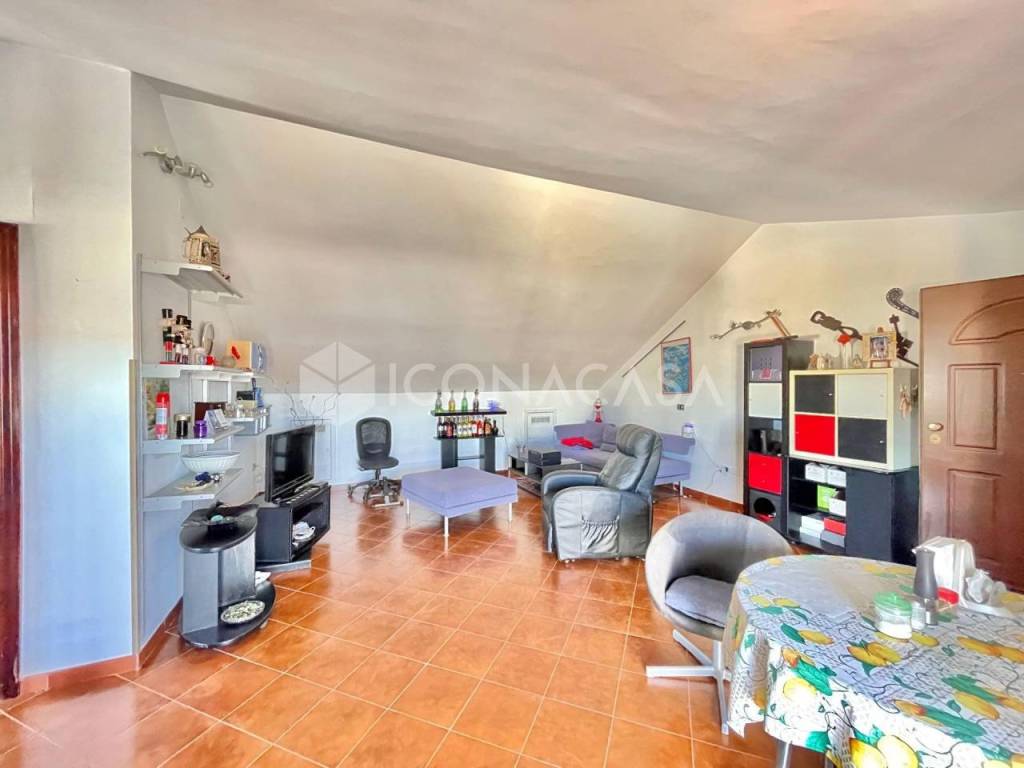 appartamento in affitto a Giugliano in Campania in zona Varcaturo