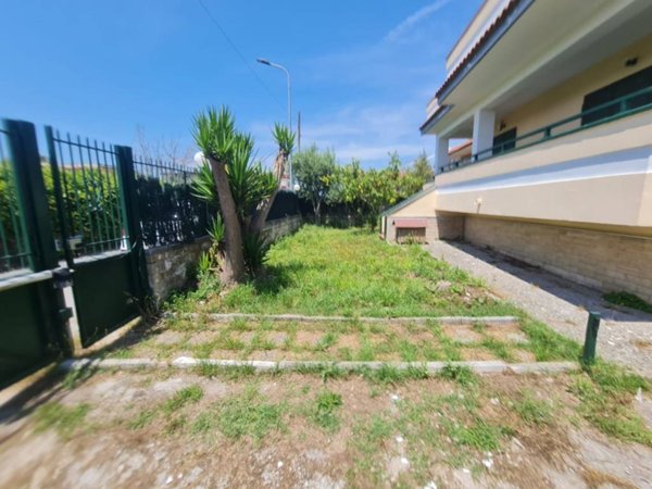 casa indipendente in affitto a Giugliano in Campania in zona Varcaturo
