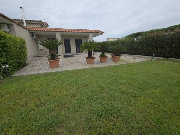 casa indipendente in affitto a Giugliano in Campania in zona Licola