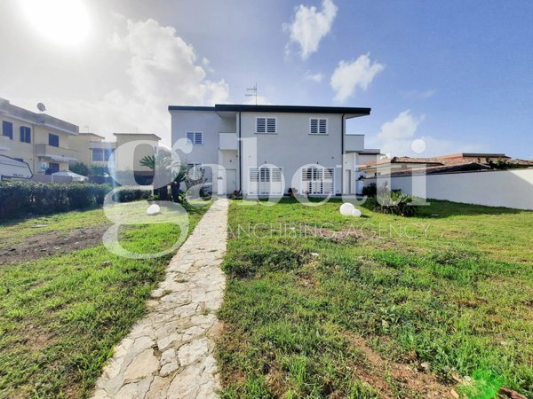 casa indipendente in affitto a Giugliano in Campania in zona Licola