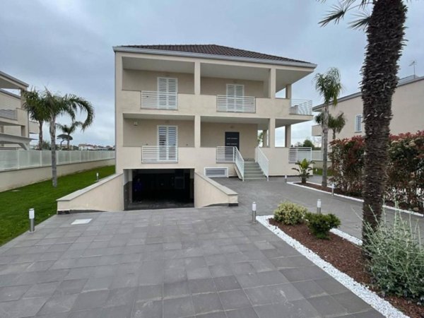 casa indipendente in affitto a Giugliano in Campania in zona Lago Patria