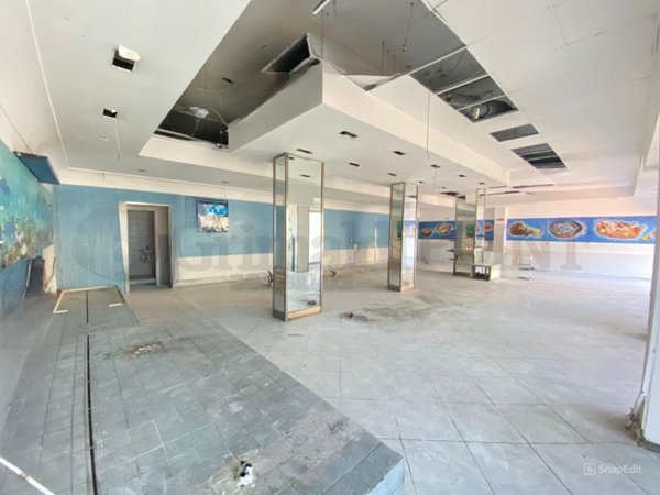 locale commerciale in affitto a Giugliano in Campania