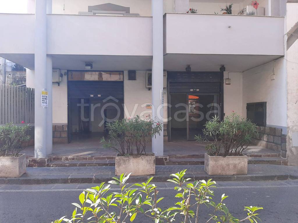 negozio in affitto a Giugliano in Campania