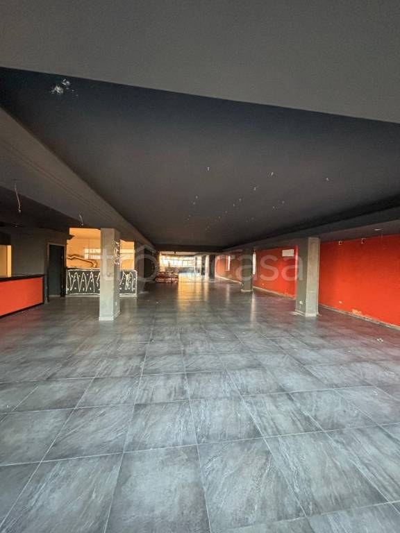 negozio in affitto a Giugliano in Campania in zona Licola