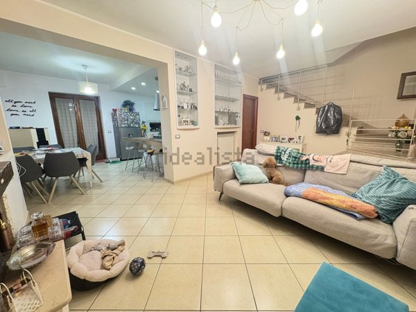 casa indipendente in affitto a Giugliano in Campania