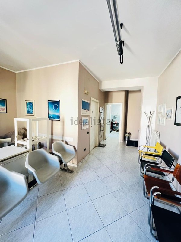 ufficio in affitto a Giugliano in Campania