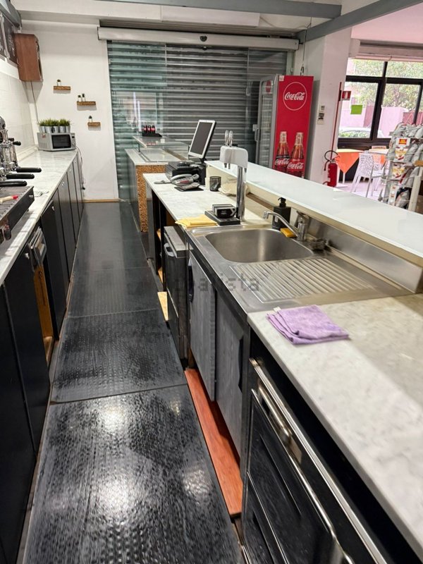 negozio in affitto a Giugliano in Campania