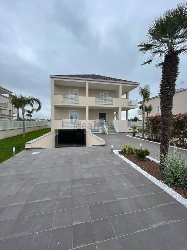 casa indipendente in affitto a Giugliano in Campania in zona Lago Patria