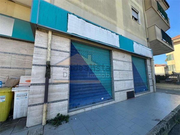 locale commerciale in affitto a Giugliano in Campania in zona Casacelle