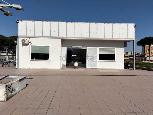negozio in affitto a Giugliano in Campania