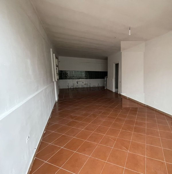 locale commerciale in affitto a Giugliano in Campania in zona Varcaturo