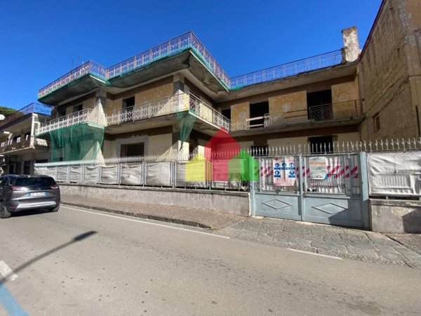 negozio in affitto a Giugliano in Campania