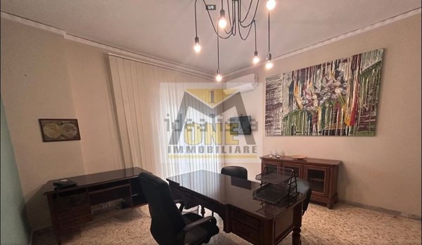 ufficio in affitto a Giugliano in Campania