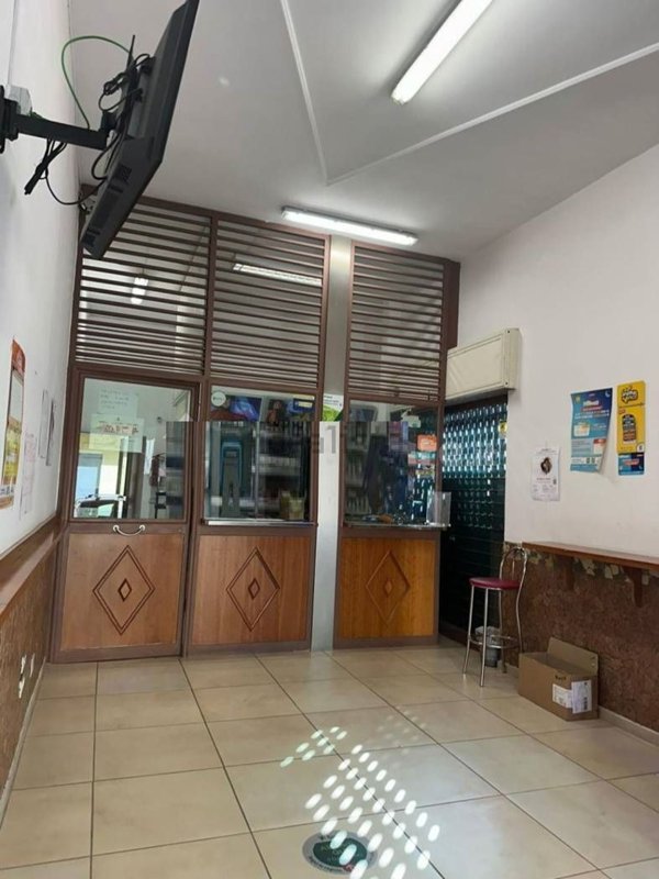 locale commerciale in affitto a Giugliano in Campania