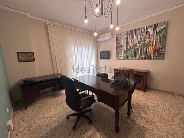 ufficio in affitto a Giugliano in Campania