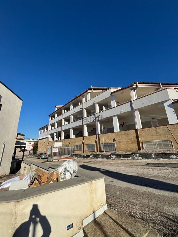 ufficio in affitto a Giugliano in Campania in zona Lago Patria
