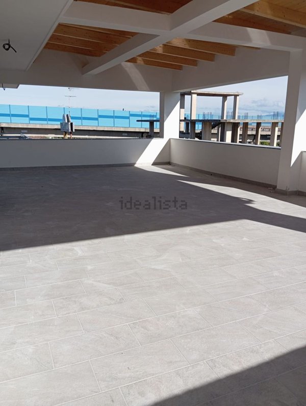 locale commerciale in affitto a Giugliano in Campania