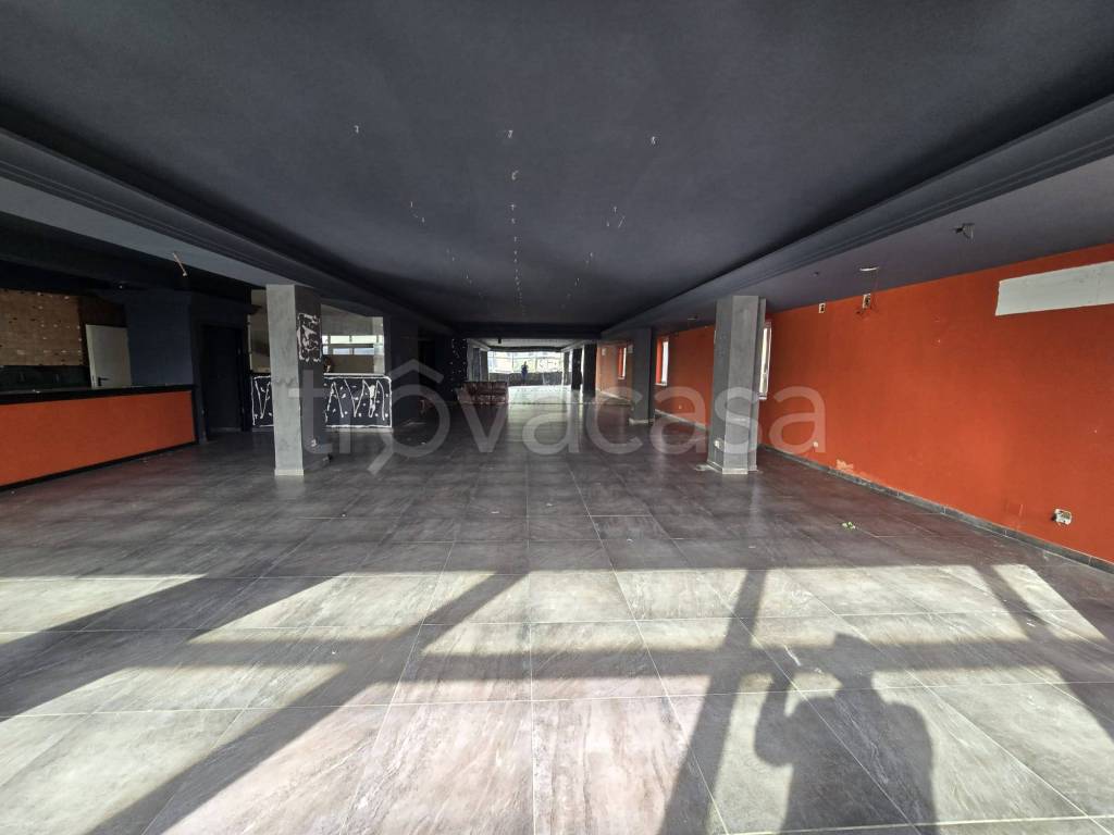 negozio in affitto a Giugliano in Campania in zona Licola