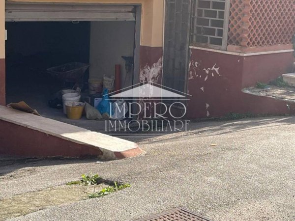 locale commerciale in affitto a Giugliano in Campania in zona Licola